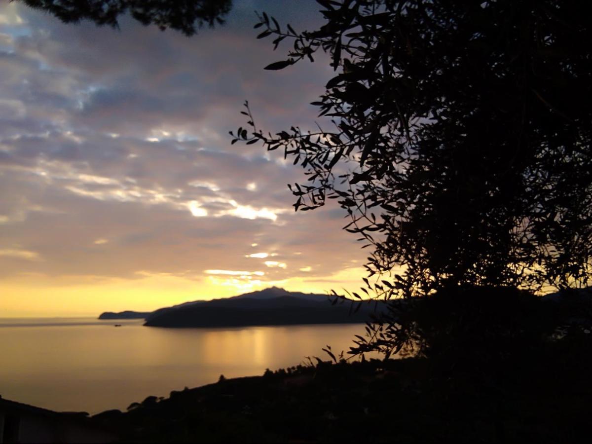 La Casa Dei Nonni - Services Included - Servizi Inclusi Capoliveri  Dış mekan fotoğraf